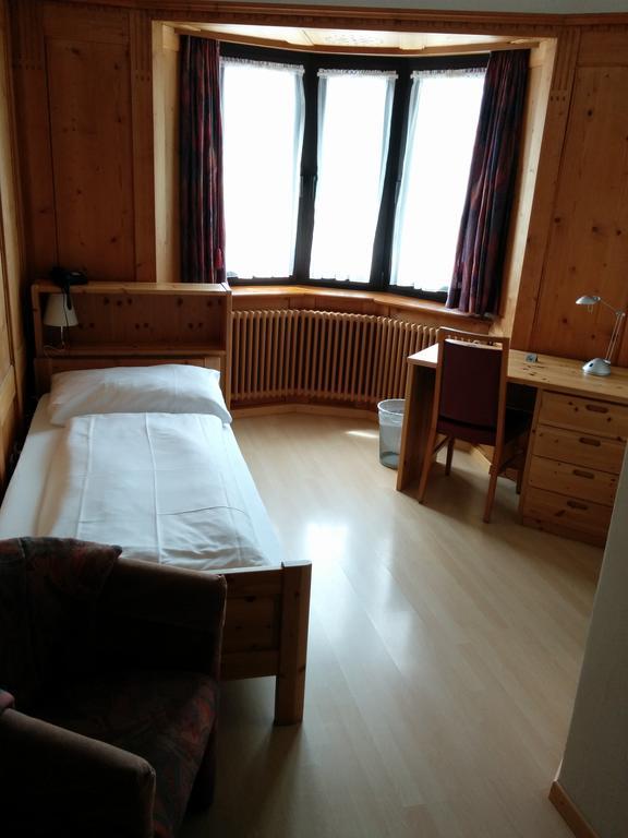 Hotel Terminus Замедан Стая снимка